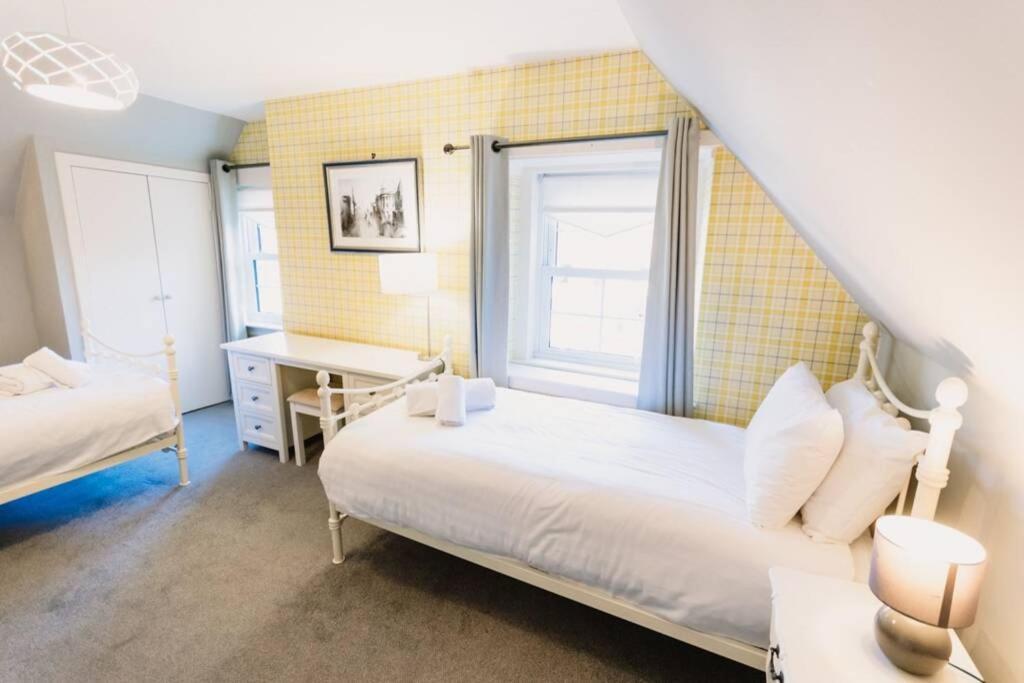Factors House - A Comfy Cottage In Countryside Park With Wifi And Access To Bar And Pool Перт Экстерьер фото